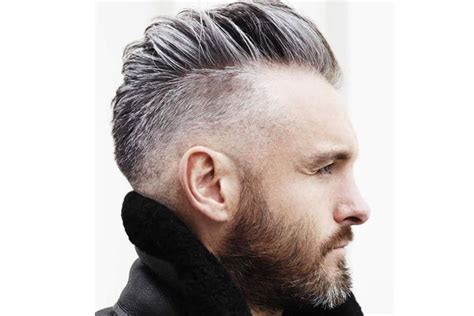 12 Best Short Hairstyles for Men: A Barber's Guide | Man of Many ...