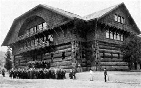 The Worlds Largest Log Cabin The History Of The Forestry Building In