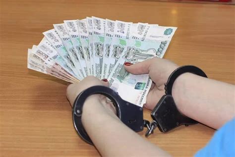 80后女会计和出纳串通，贪污挪用公款4850万，案例分析