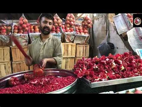 Best Way To Open Winter Pomegranate Fruit People Carzey Red Sharbat