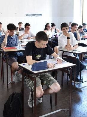 Scuola Quattro Fusioni Lorenzetti Costretti A Fare Il Boia Pur