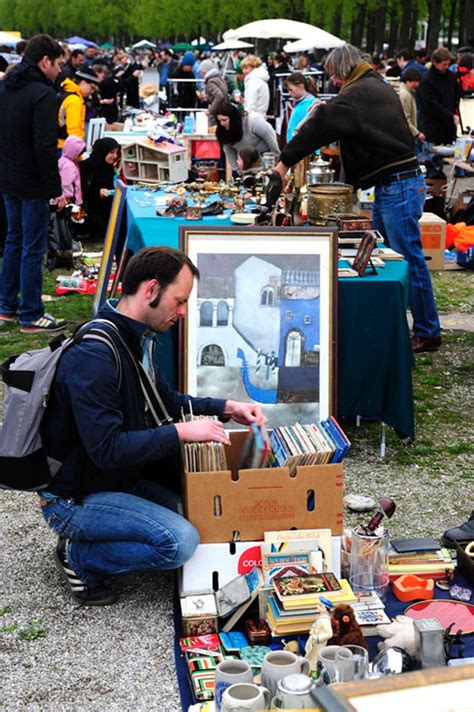 Flohmarkt Auf Der Theresienwiese