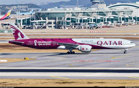 A Bec Qatar Airways Boeing Dzer Photo By Ko Su Hyun Id