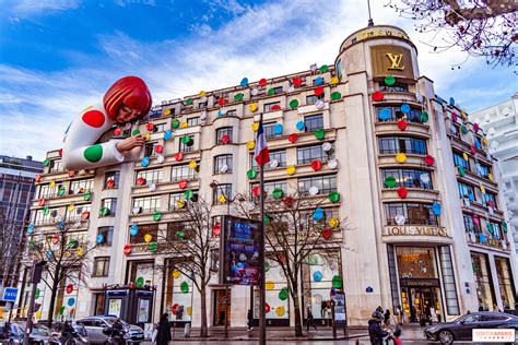 Cost Savvy France Paris Louis Vuitton Store On Avenue Des Champs