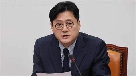 홍익표 정부 · 여당 합의 안 되면 민주당 예산안 단독 처리