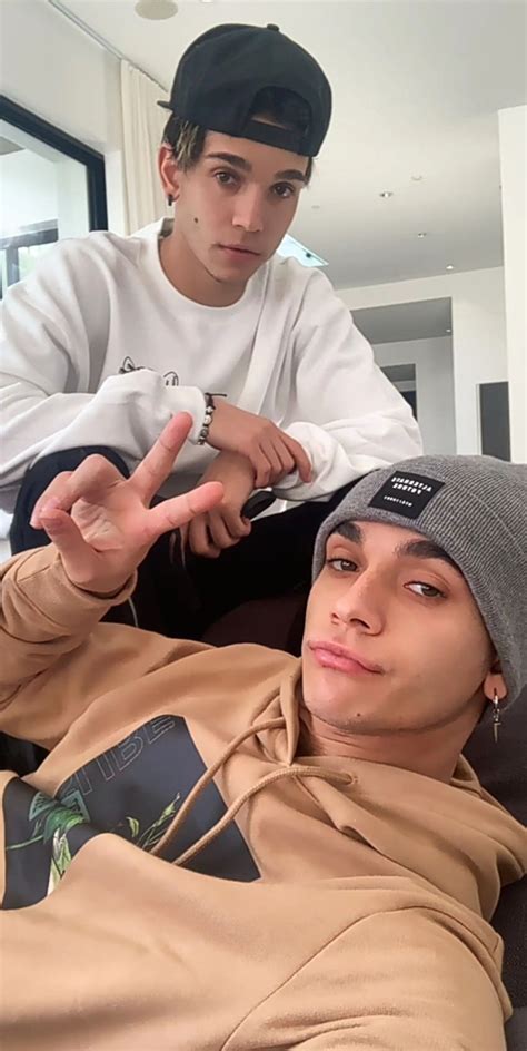 19 1 2020 The Dobre Twins Marcus Dobre Ariana Grande Cute Chris