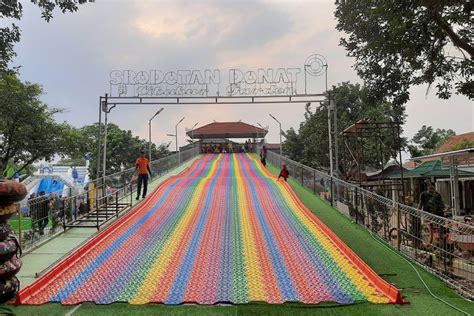 Foto Jam Buka Dan Tiket Cibubur Garden Eat Play Saat Libur Idul