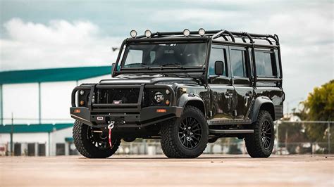 Land Rover Defender Disulap Jadi Offroader Listrik