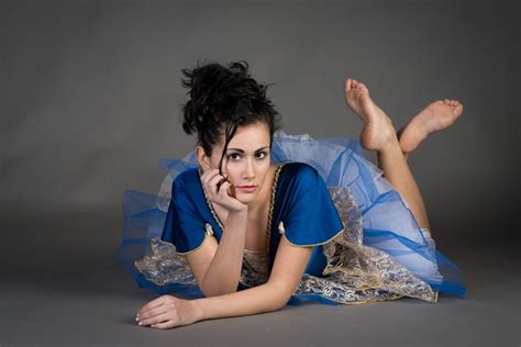 Martina Brunette Girl Lying Down Dress Glance Hands HD Wallpaper