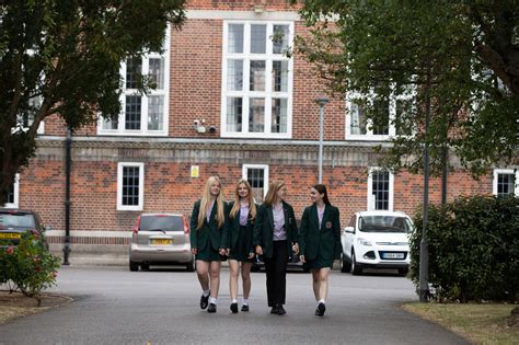 School Photography 2022 The Frances Bardsley Academy For Girls The