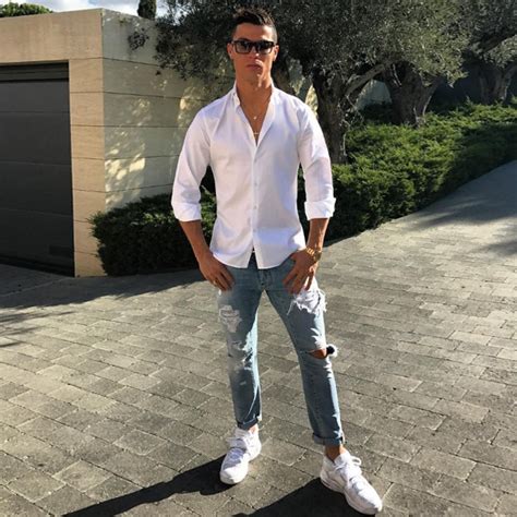 Streetwear from Cristiano Ronaldo’s Hottest Instagram Pics | E! News