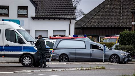 Vier Tote Bei Brand In Altenheim Polizei Ermittelt Gegen Senior