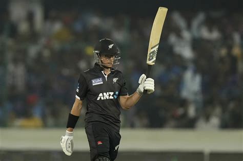 Mitchell Santner scored 57 off 45 deliveries | ESPNcricinfo.com