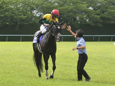 タイトルホルダーの引退式が有馬記念のレース後に開催 横山和生騎手、武史騎手など出席 競馬ニュース Netkeiba