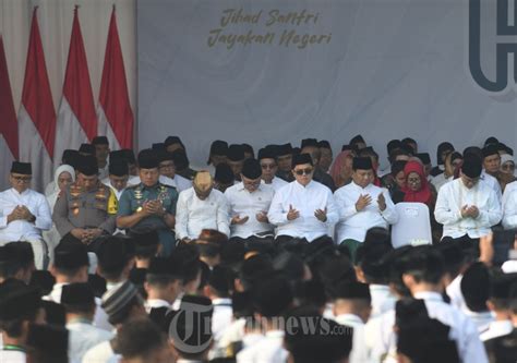 Presiden Jokowi Pimpin Apel Hari Santri Di Tugu Pahlawan Surabaya