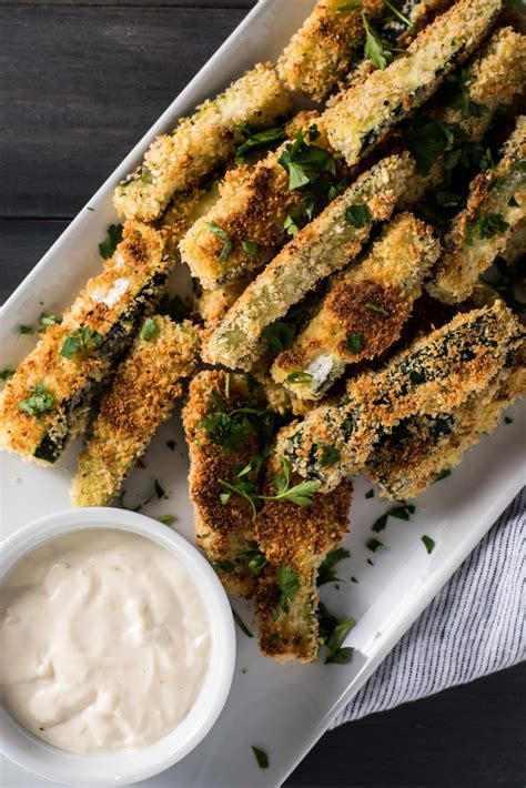 Baked Zucchini Fries | RecipeLion.com