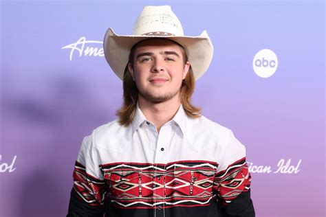 American Idol Finalist Colin Stough Wins Live S Encore Contest