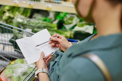 Inflacja wciąż pozostaje dwucyfrowa GUS podał oficjalny odczyt