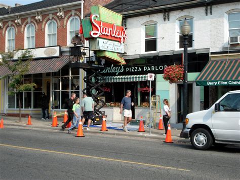 Arthurs Days The Hulk Stanleys Pizza And Dundas Ontario