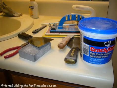 How To Spackle And Sand Walls For A Smooth Finish: DIY Drywall Repair | Homebuilding ...