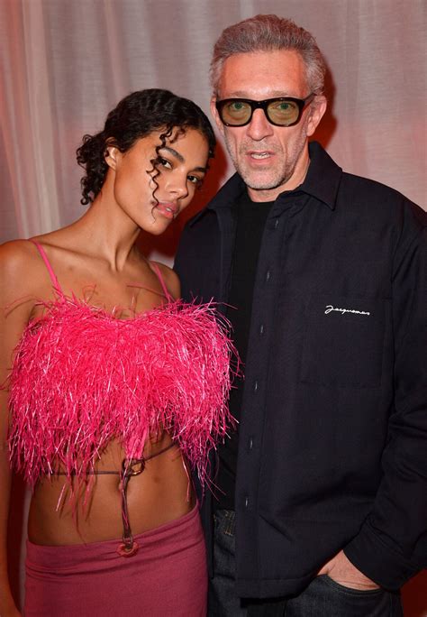 Photo Vincent Cassel Et Tina Kunakey Forment Un Couple Glamour Qui