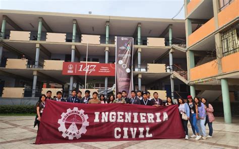 Estudiantes De La E P De Ingenier A Civil De La Universidad Peruana