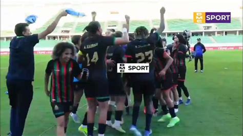 فرحة لاعبات الجيش الملكي بالتتويج بلقب كأس العرش على ملعب أكادير بعد