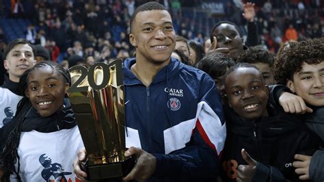 Incroyable Kylian Mbappé Il est devenu le meilleur buteur de tous les