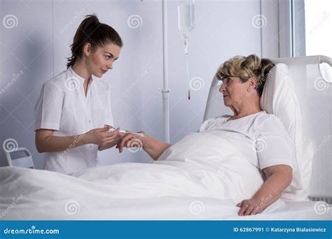 Nurse Doing Intravenous Injection Stock Image Image Of Care Tumor