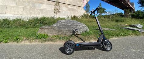 Apollo Explore Review New Urban Electric Scooter