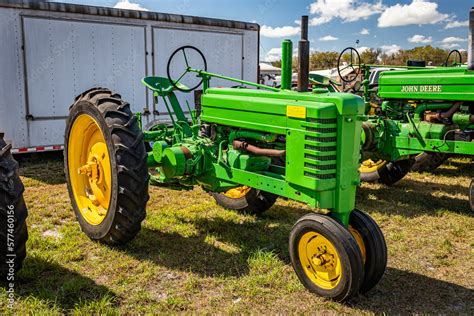 1941 John Deere Model B Tractor Stock Photo | Adobe Stock