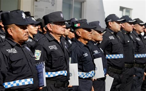 Policías auxiliares de Puebla reciben un aumento salarial Telediario