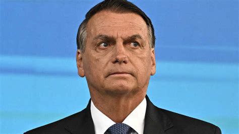 Jair Bolsonaro Est Hospitalizado Por Una Infecci N Cut Nea