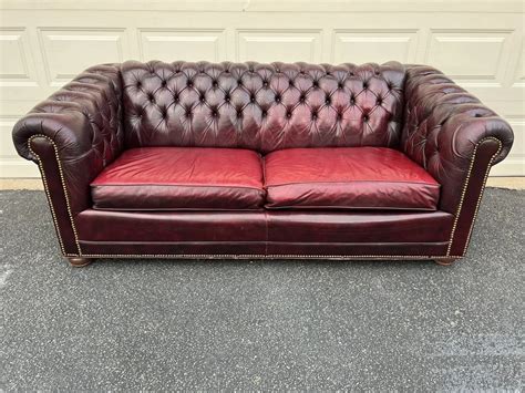 Victorian Tufted Leather Sofa Baci Living Room