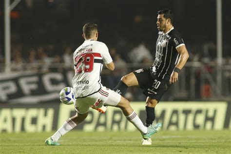 Corinthians abre o placar Romero mas perde de virada para o São