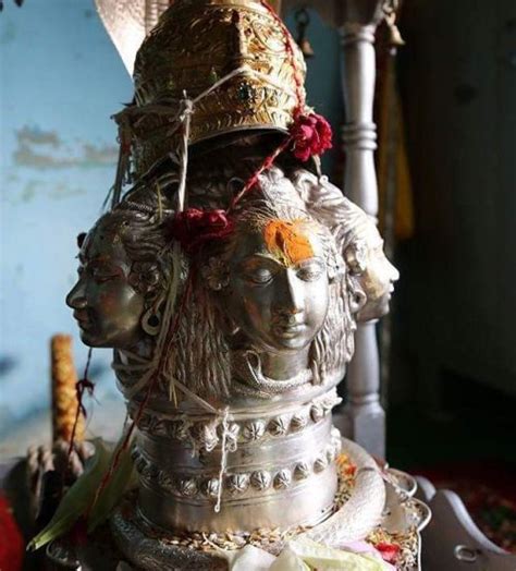 Hindu Cosmos - Lingam with Shiva Faces, kedarnath Kedarnath...