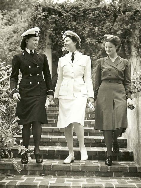 Us Naval Hospital San Diego Nurses Modeling Uniforms 1944 I Love A