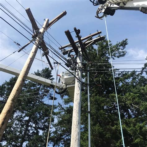 Local Opalco Crew Rebuilds Line On San Juan Island Opalco