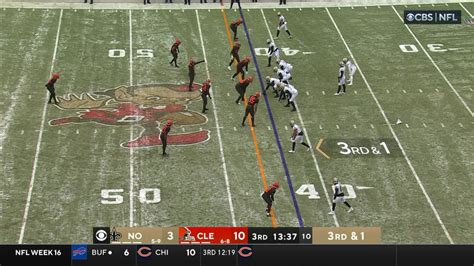 Kamara surges through heavy traffic on 14-yard burst - Browns vs ...