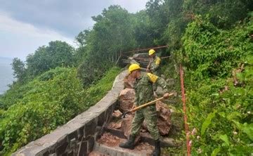 Militares Abren Paso En Deslave Del Cerro Del Crest N Sinaloa