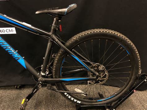 Black And Blue Northrock Xc27 21 Speed Front Suspension Mountain Bike