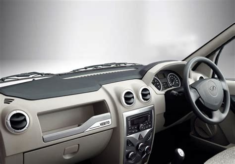 Mahindra Verito Dashboard Interior Picture | CarKhabri.com