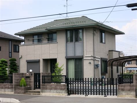 Japan Houses - A Look at Current and Traditional Japanese Homes