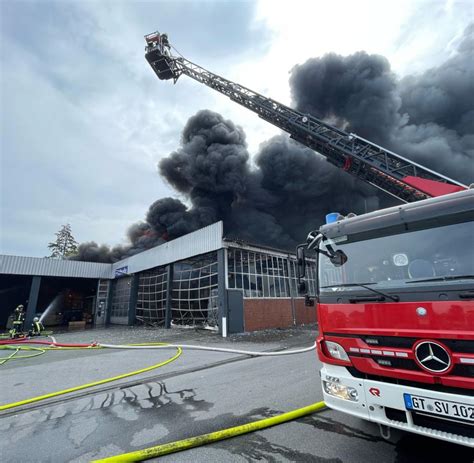 Großbrand Feuerwehr im Einsatz WELT