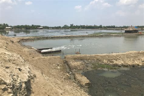 For Women On Bangladesh’s Coast Rising Seas Pose A Reproductive Health Dilemma