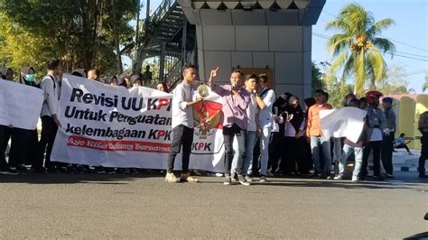 Aliansi Rakyat Peduli Nkri Gorontalo Gelar Aksi Damai Dukung Revisi Uu