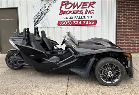 Stock T19460 Used 2017 Polaris Slingshot Sioux Falls South Dakota