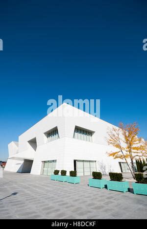 The Dramatic Modern Exterior And Entrance Of The Aga Khan Museum A