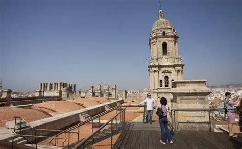 Las Cubiertas De La Catedral De M Laga Alcanzan Las Visitas Este