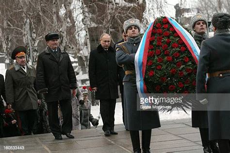 61 Russian President Putin Visits The Battle Of Stalingrad Memorial ...